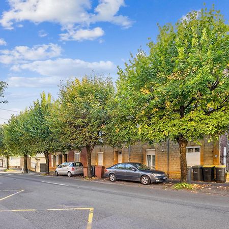 Budget Appart Avec Parking Au Centre-Ville Charleville-Mézières Екстериор снимка