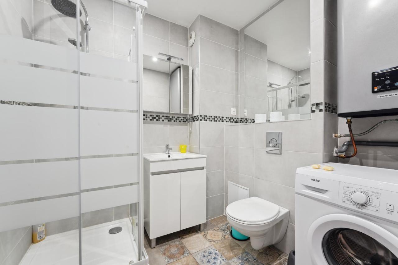 Budget Appart Avec Parking Au Centre-Ville Charleville-Mézières Екстериор снимка