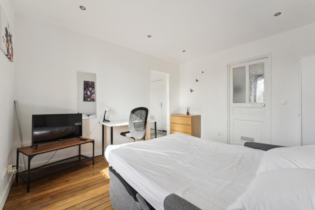 Budget Appart Avec Parking Au Centre-Ville Charleville-Mézières Екстериор снимка